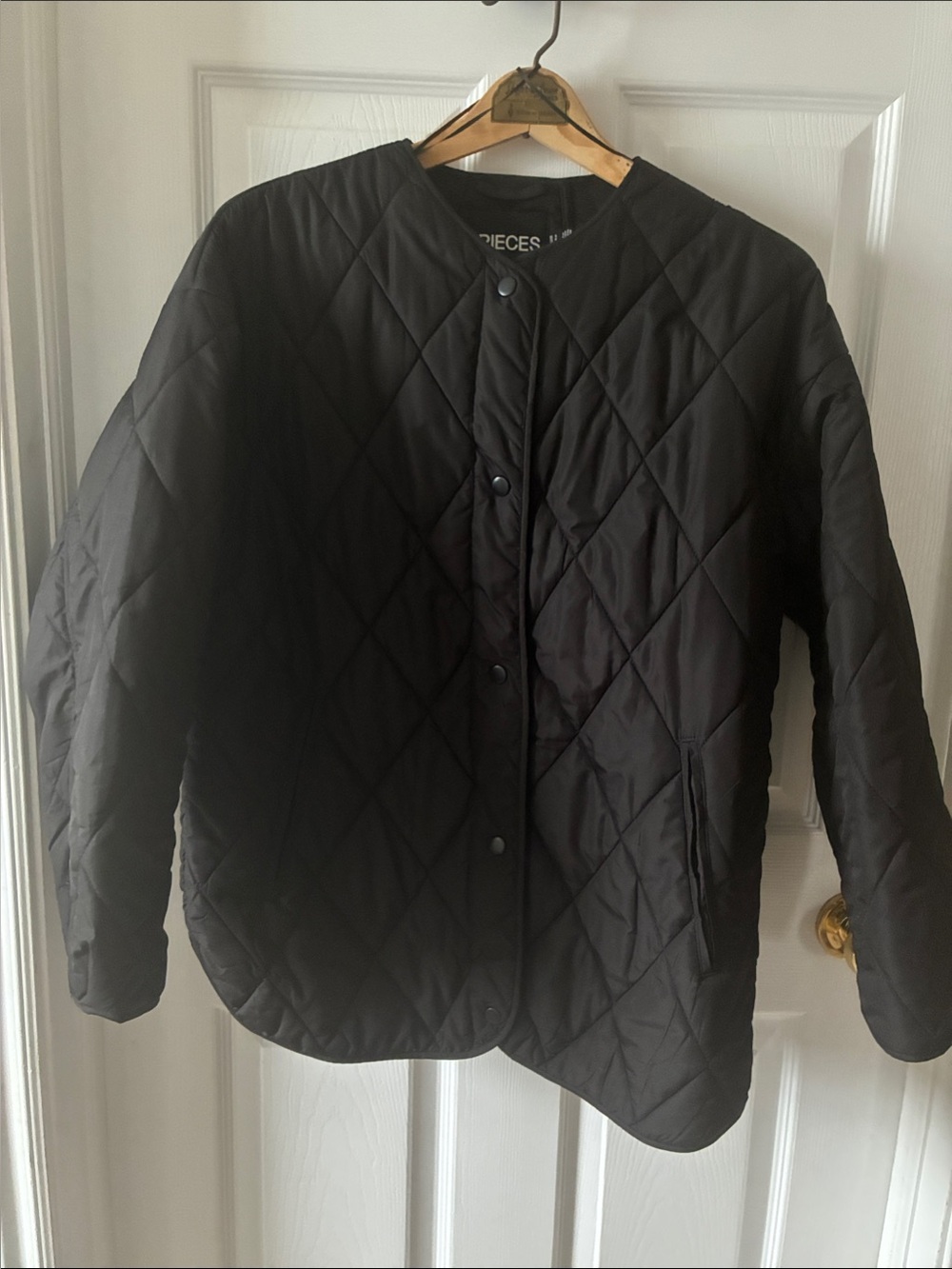 Quilted Black Women's Puffer Jacket
